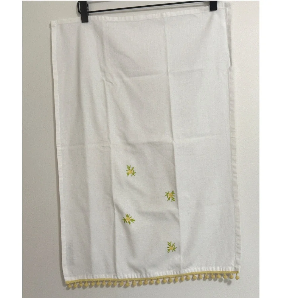 Pomegranate (1) Floral Dainty Yellow White Table Linen Napkin Great Condition